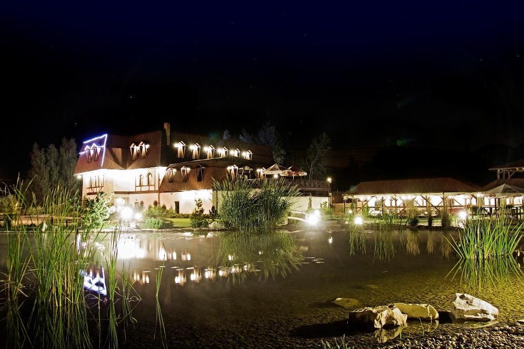Hotel Rozdroze Nieborów Esterno foto