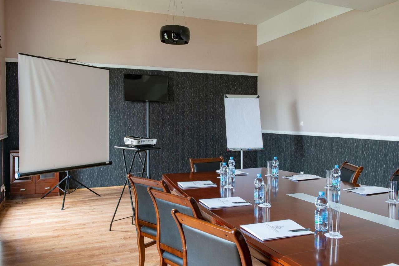 Hotel Rozdroze Nieborów Esterno foto